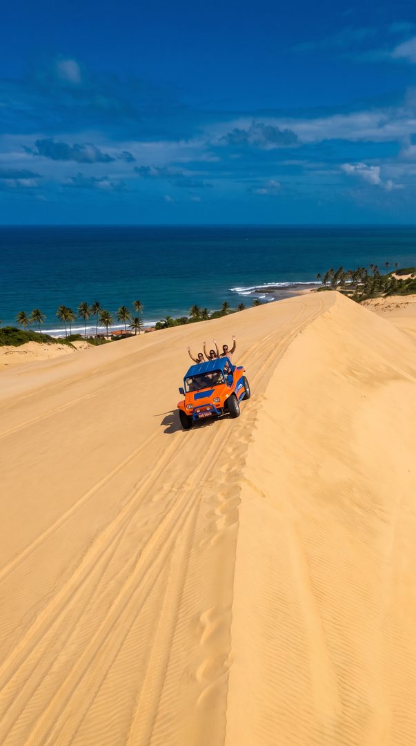 Dunas de Genipabu com buggy